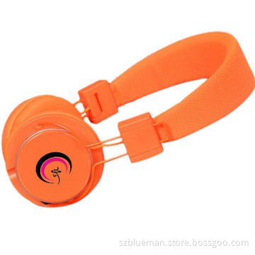 Card reader headphones support MP3, TF,FM function